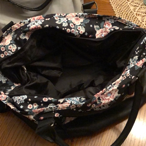 Handbag - Picture 3 of 3